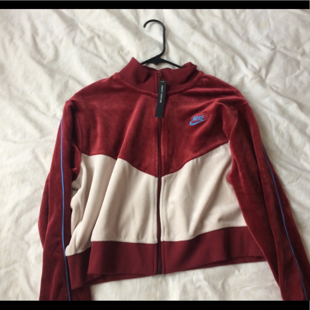 NIKE Retro Cropped Jacket Loose Fit Red and Cream